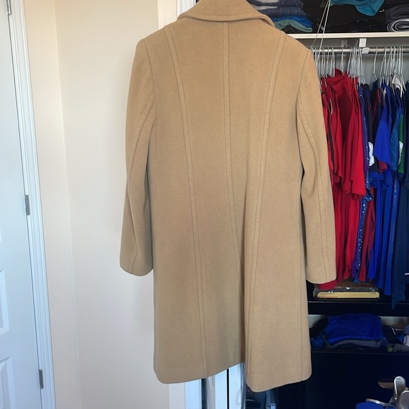 JONES NEW YORK WOMENSWEAR TAN COAT SIZE 10 - Picture 7 of 10